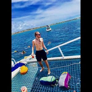 Meet your Posher, Alex